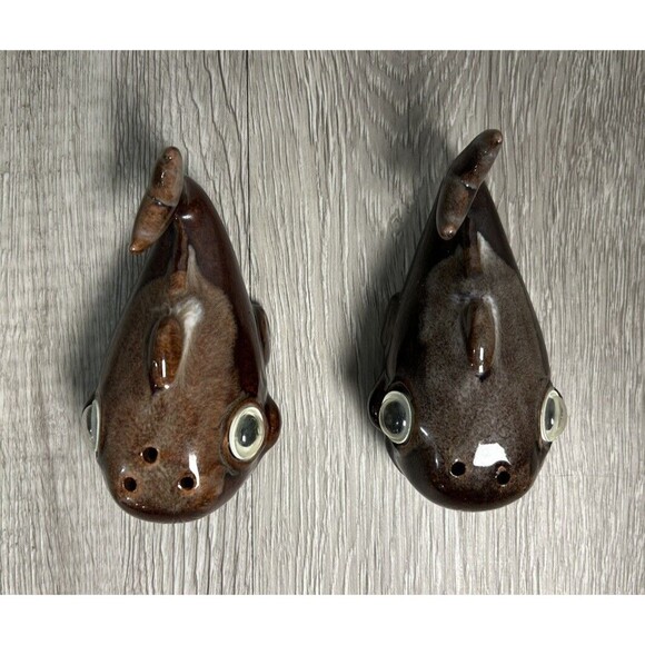VTG Ceramic Whale Salt & Pepper Shakers Googly Eyes Stoppers Anthropomorphic - Picture 3 of 10